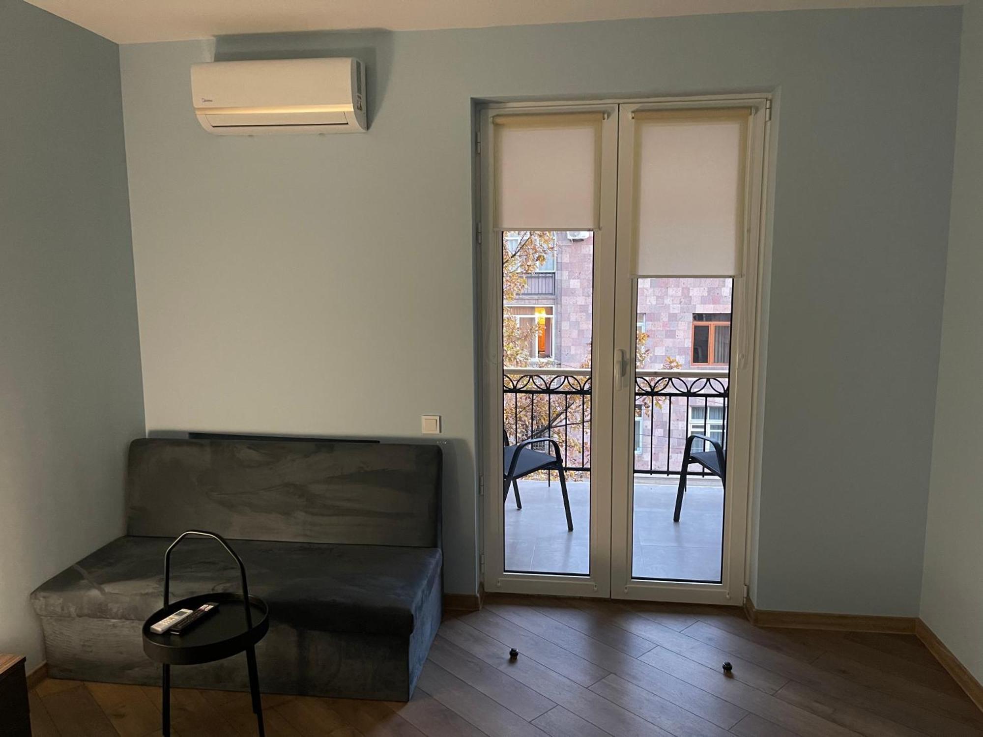 Yerevan Downtown Luxe Lägenhet Exteriör bild