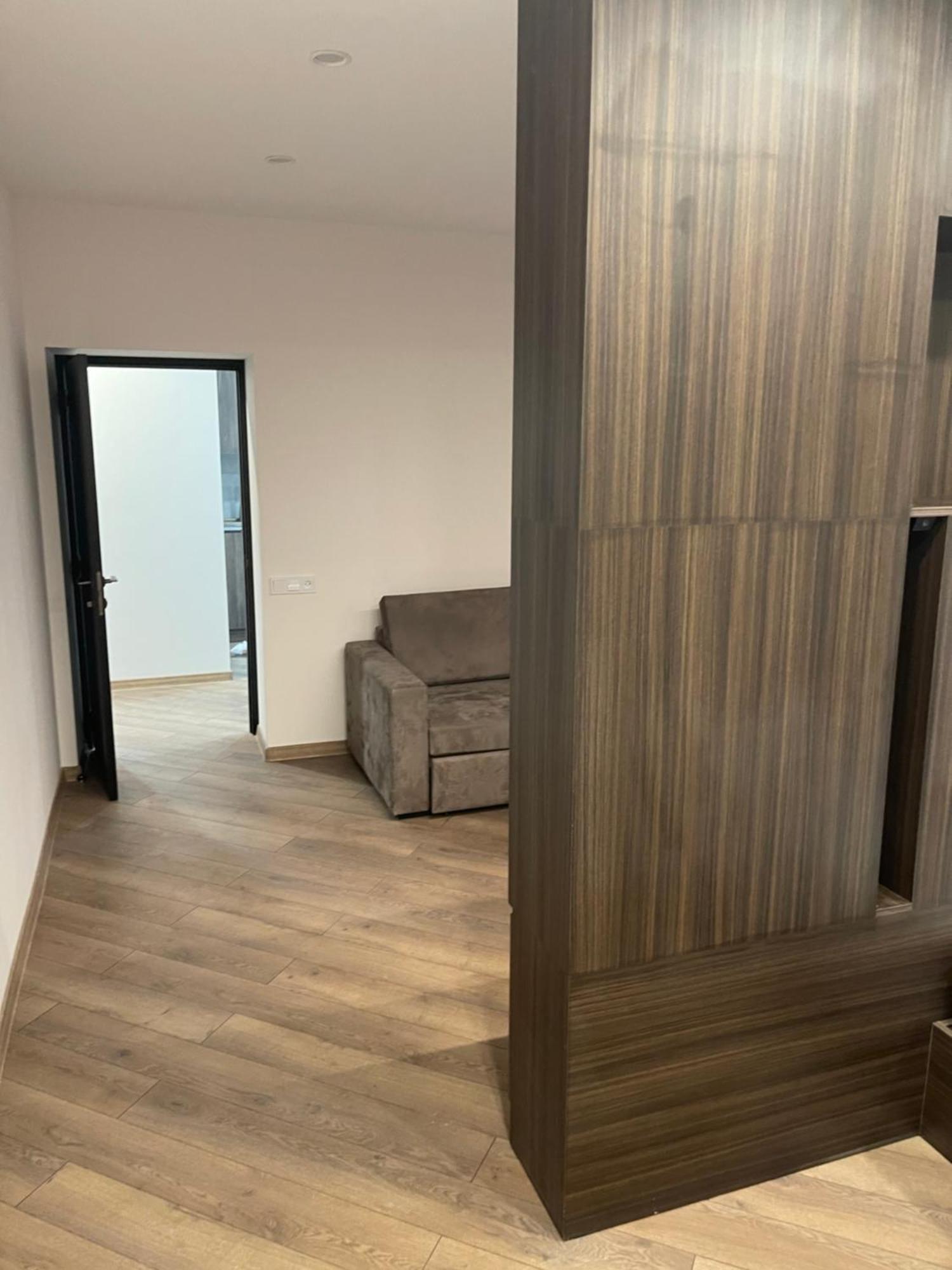 Yerevan Downtown Luxe Lägenhet Exteriör bild